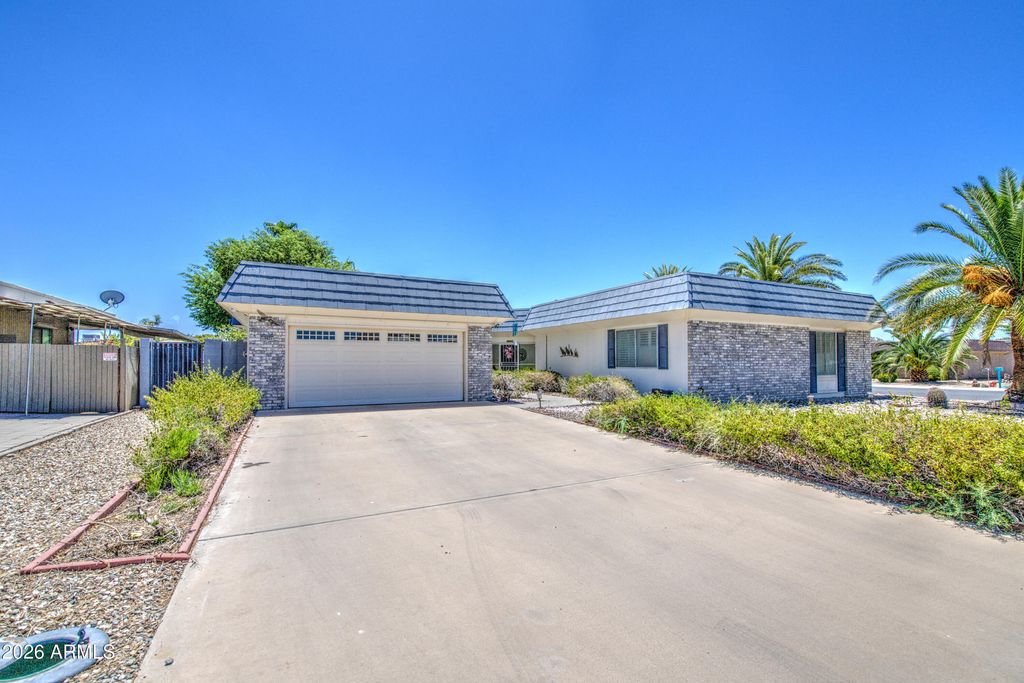 10925 W HIBISCUS Drive, Sun City, AZ 85373 — photo 4