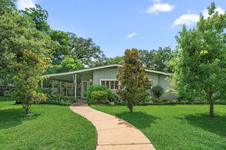 1908 Milam Street, Columbus, TX 78934