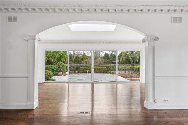 845 Glen Oak Drive, Winnetka, IL 60093