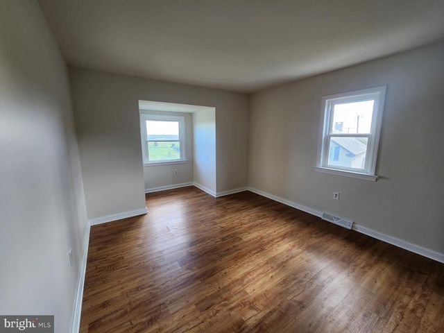 827 DISSTON VIEW DR, Lititz, PA 17543