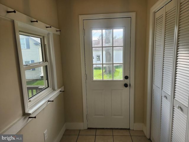 827 DISSTON VIEW DR, Lititz, PA 17543