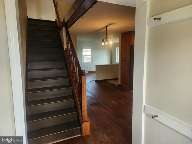 827 DISSTON VIEW DR, Lititz, PA 17543