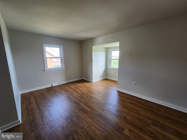 827 DISSTON VIEW DR, Lititz, PA 17543