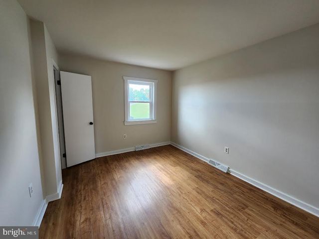 827 DISSTON VIEW DR, Lititz, PA 17543