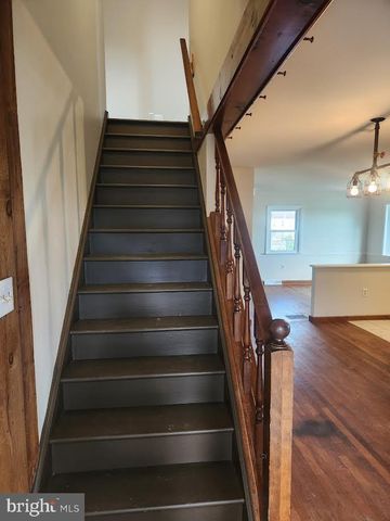 827 DISSTON VIEW DR, Lititz, PA 17543
