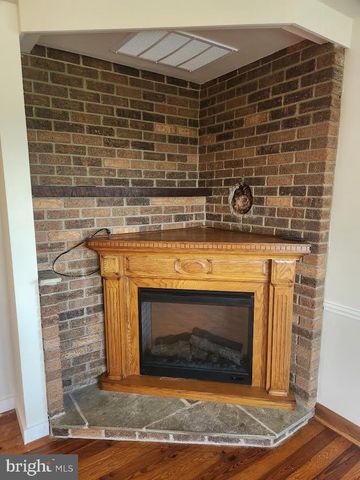 827 DISSTON VIEW DR, Lititz, PA 17543