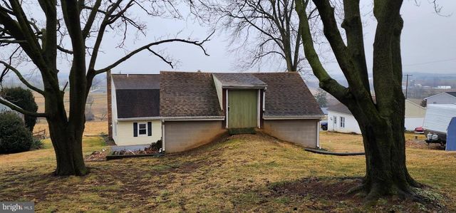 827 DISSTON VIEW DR, Lititz, PA 17543
