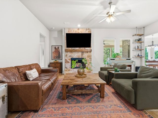 155 Rj Smith Drive, Boyd, TX 76023