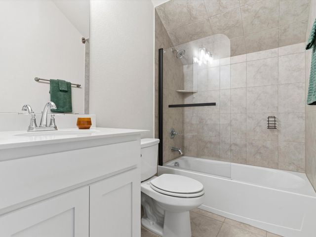 155 Rj Smith Drive, Boyd, TX 76023