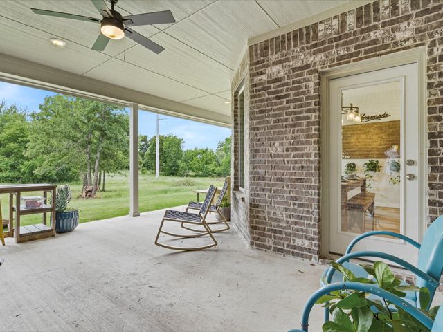 155 Rj Smith Drive, Boyd, TX 76023