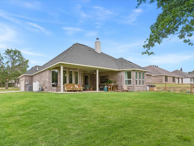 155 Rj Smith Drive, Boyd, TX 76023