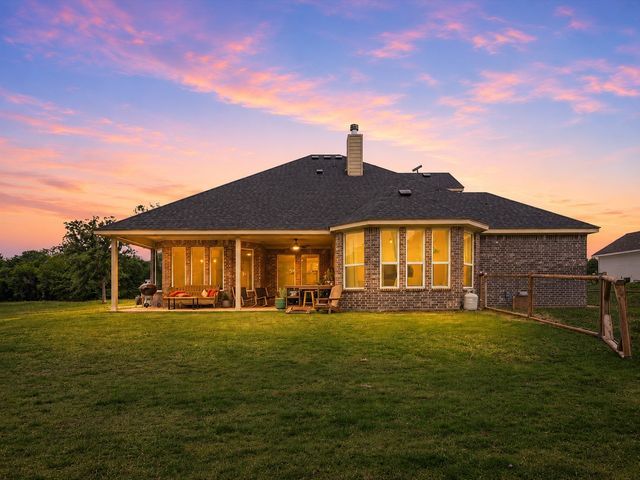 155 Rj Smith Drive, Boyd, TX 76023