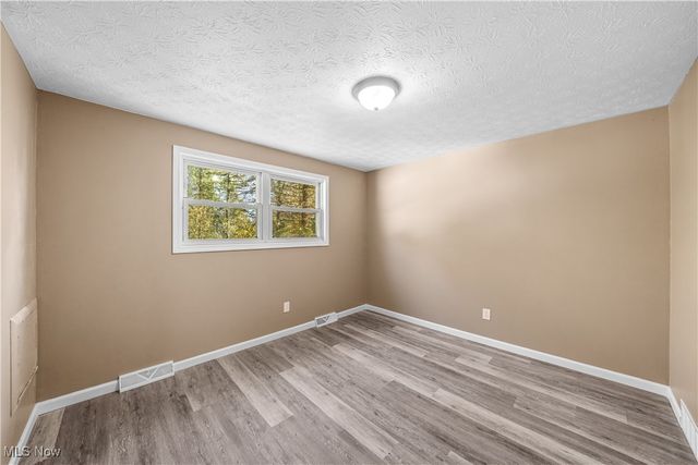 9130 Elm Circle, Windham, OH 44288