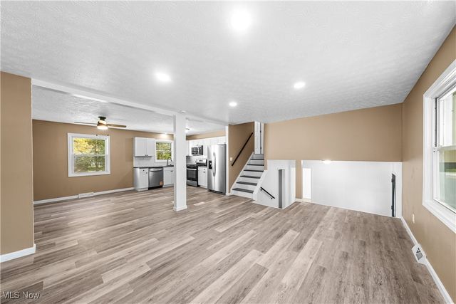 9130 Elm Circle, Windham, OH 44288