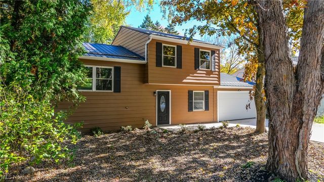 9130 Elm Circle, Windham, OH 44288