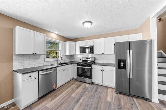 9130 Elm Circle, Windham, OH 44288