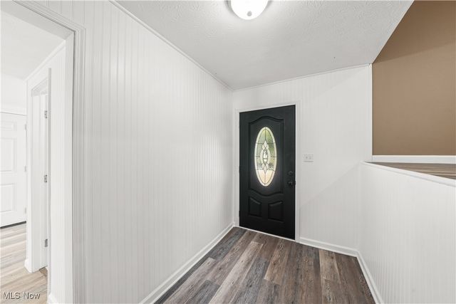 9130 Elm Circle, Windham, OH 44288