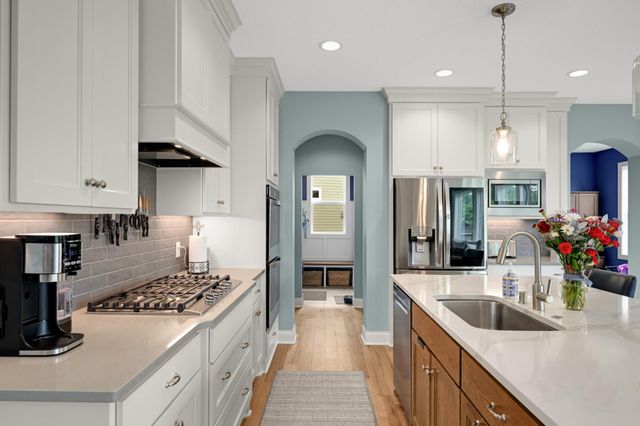 9971 Lawson Lane, Eden Prairie, MN 55347