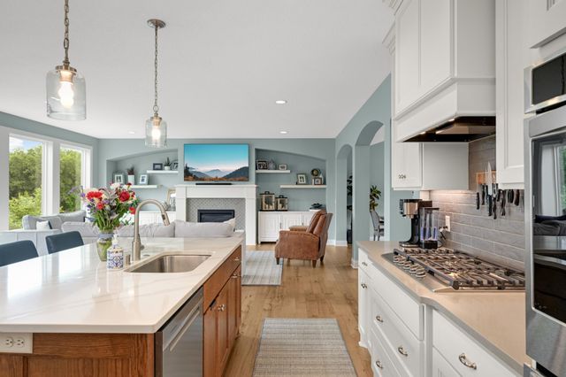 9971 Lawson Lane, Eden Prairie, MN 55347