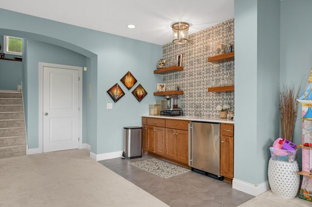 9971 Lawson Lane, Eden Prairie, MN 55347