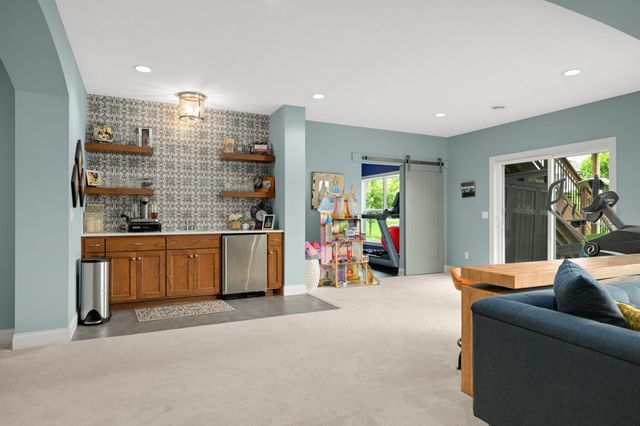 9971 Lawson Lane, Eden Prairie, MN 55347