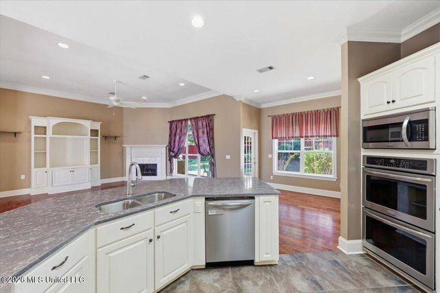 106 Ellicot Burn, Clinton, MS 39056
