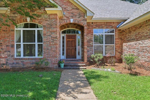 106 Ellicot Burn, Clinton, MS 39056