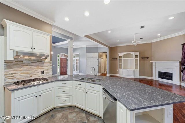 106 Ellicot Burn, Clinton, MS 39056
