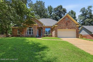 106 Ellicot Burn, Clinton, MS 39056
