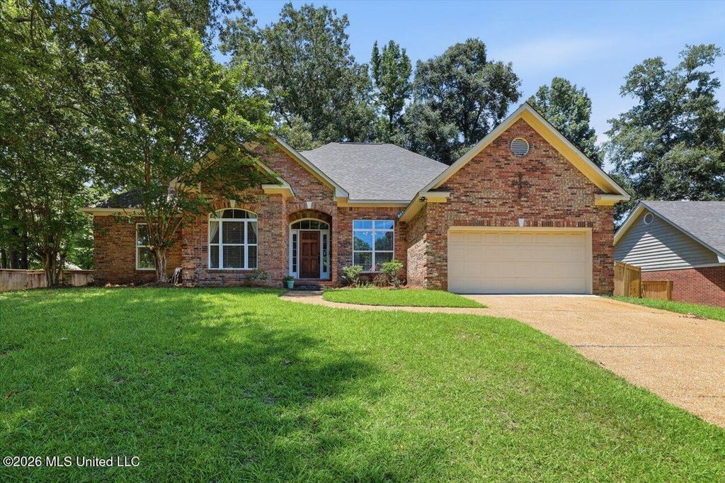 106 Ellicot Burn, Clinton, MS 39056