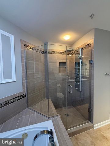 12108 KINSLEY PL, Reston, VA 20190