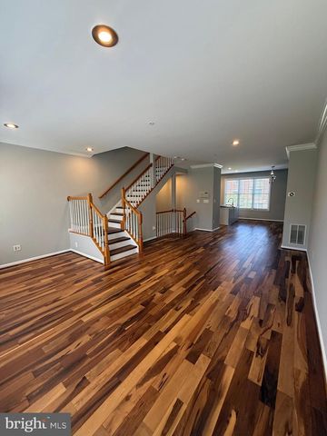 12108 KINSLEY PL, Reston, VA 20190
