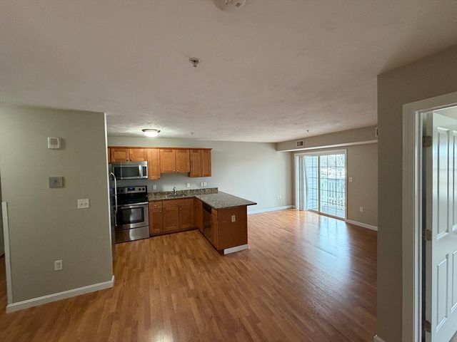 670 Bedford Street 206, Whitman, MA 02382