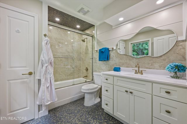 1418 Old Powder Springs Way, Sevierville, TN 37876