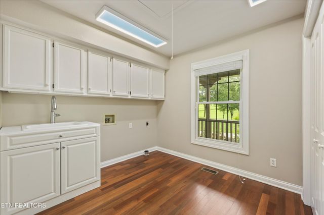 1418 Old Powder Springs Way, Sevierville, TN 37876
