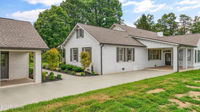 1418 Old Powder Springs Way, Sevierville, TN 37876