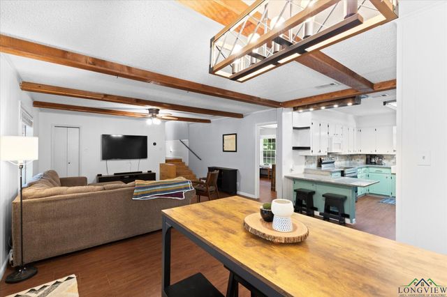 286 Hall Dr, Longview, TX 75605