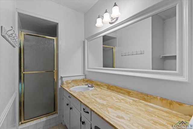 286 Hall Dr, Longview, TX 75605