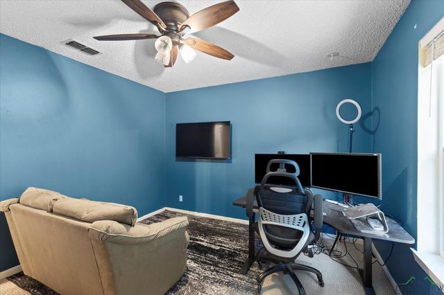 286 Hall Dr, Longview, TX 75605