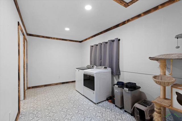 286 Hall Dr, Longview, TX 75605