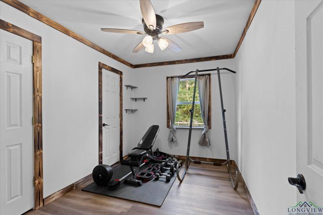 286 Hall Dr, Longview, TX 75605