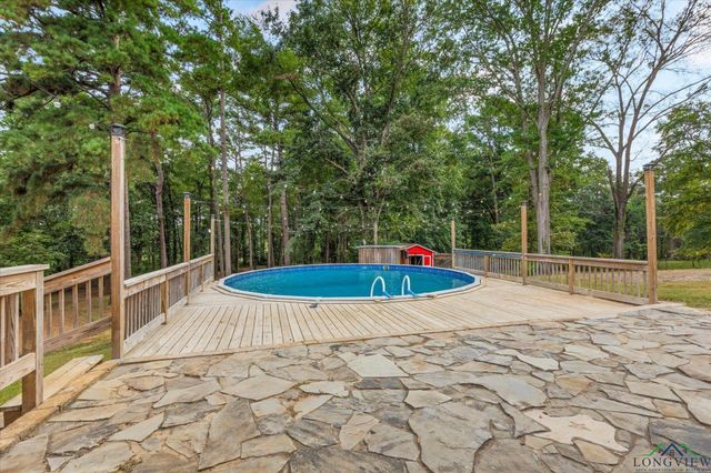 286 Hall Dr, Longview, TX 75605