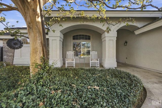 11709 Indianapolis Drive, Bakersfield, CA 93312