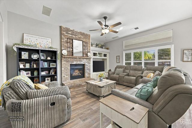 11709 Indianapolis Drive, Bakersfield, CA 93312