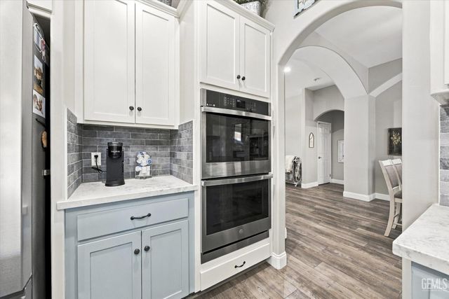11709 Indianapolis Drive, Bakersfield, CA 93312