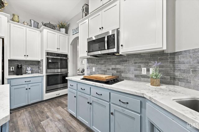 11709 Indianapolis Drive, Bakersfield, CA 93312