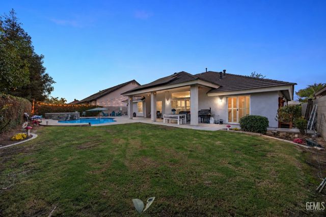 11709 Indianapolis Drive, Bakersfield, CA 93312