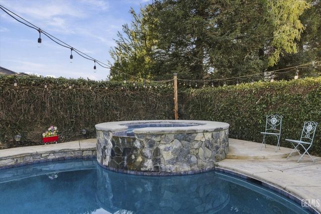 11709 Indianapolis Drive, Bakersfield, CA 93312