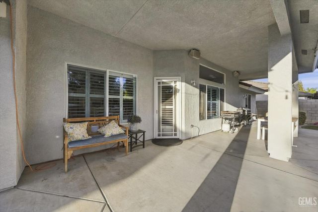 11709 Indianapolis Drive, Bakersfield, CA 93312