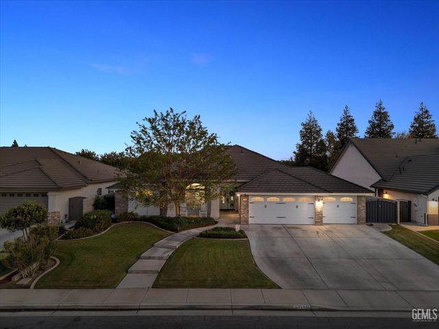 11709 Indianapolis Drive, Bakersfield, CA 93312